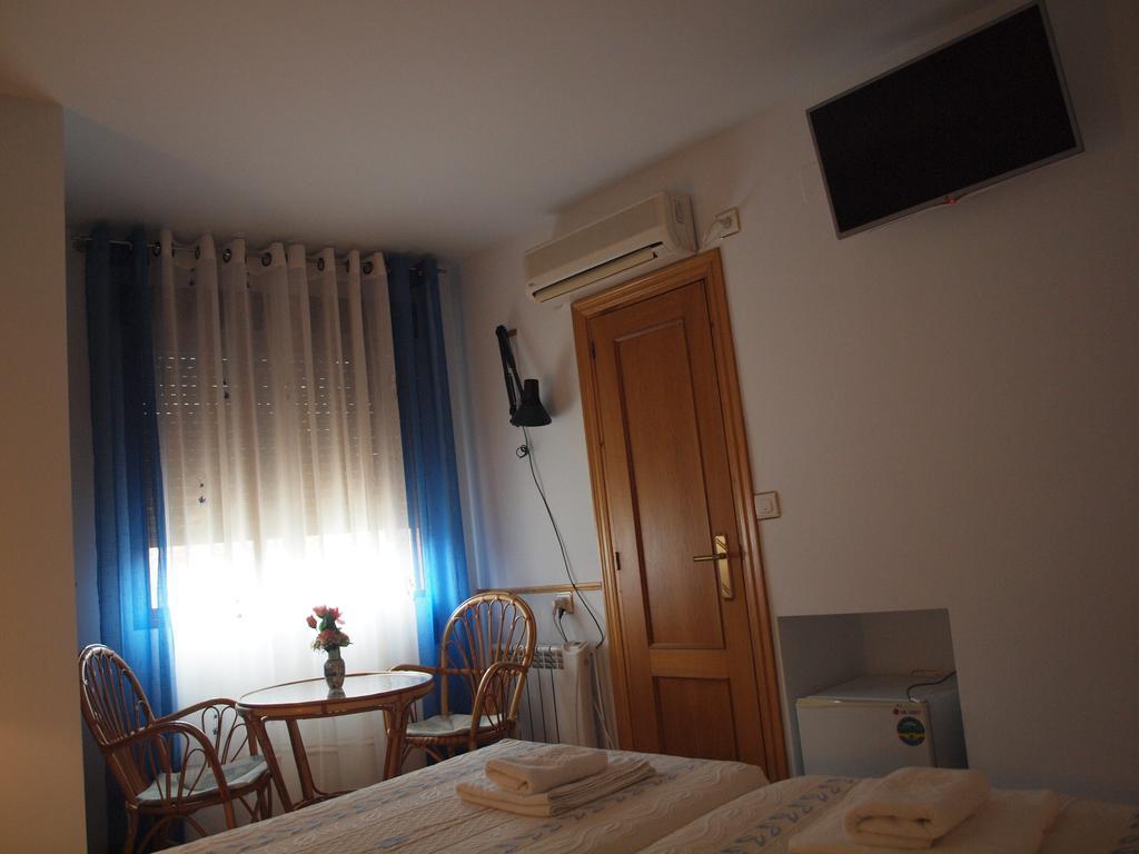 Hostal Yuste Garganta la Olla Exterior photo