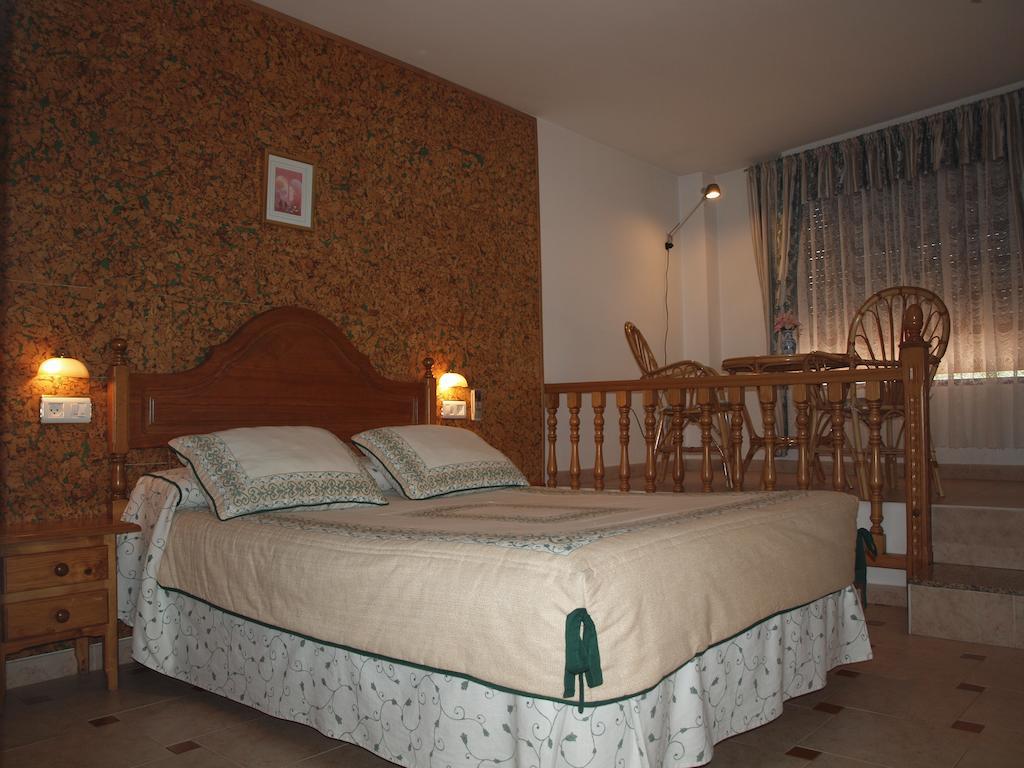 Hostal Yuste Garganta la Olla Exterior photo